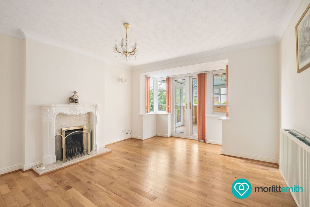 Property photo 2 of 17
