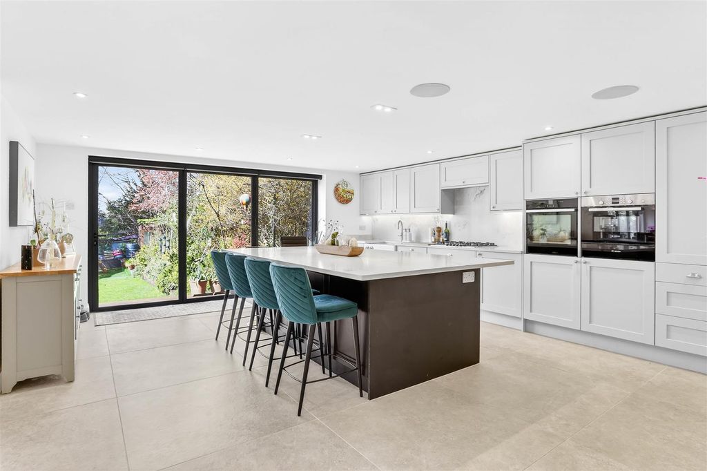 Property photo 2 of 40 1668298914 - 17.Jpg