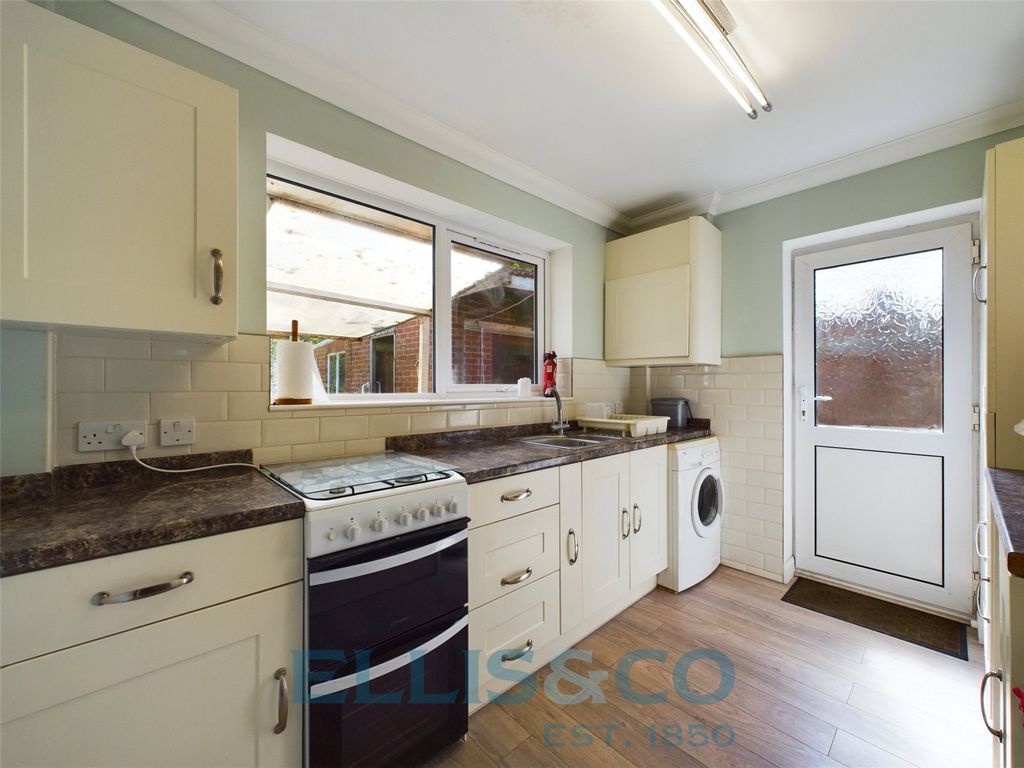 Property photo 2 of 12 Picture No. 01