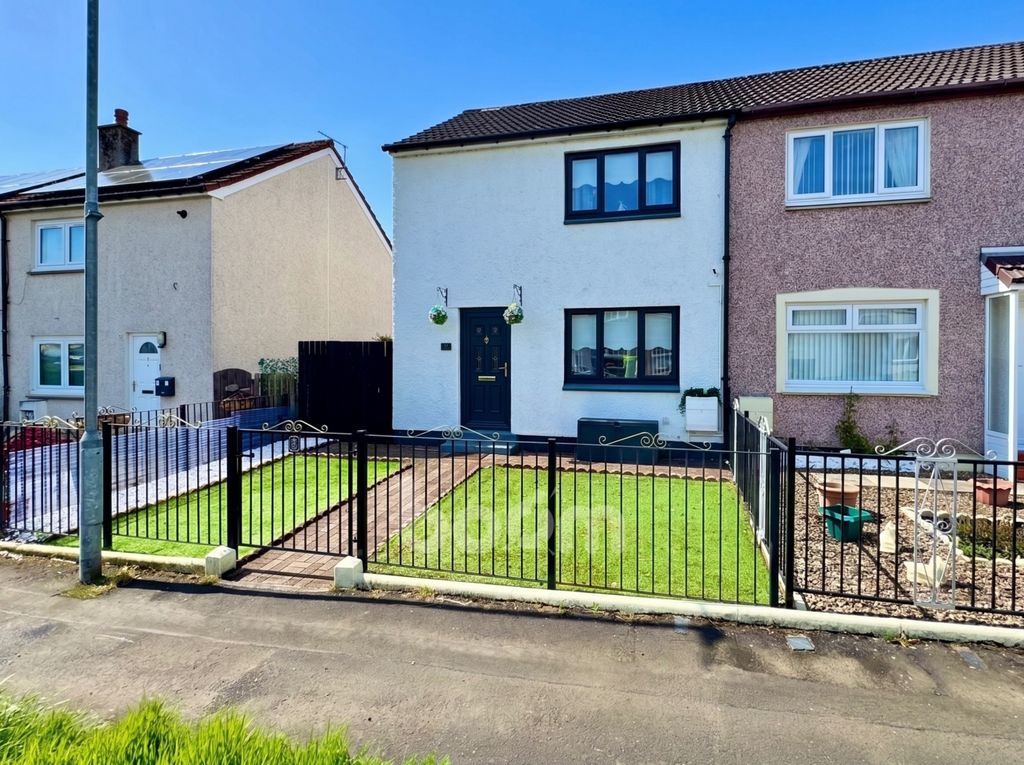 Property photo 1 of 27 Erskinfauld Road, Linwood External