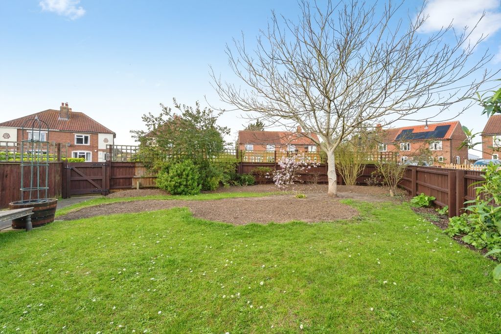 Property photo 3 of 25 Pbox-Img.Jpg