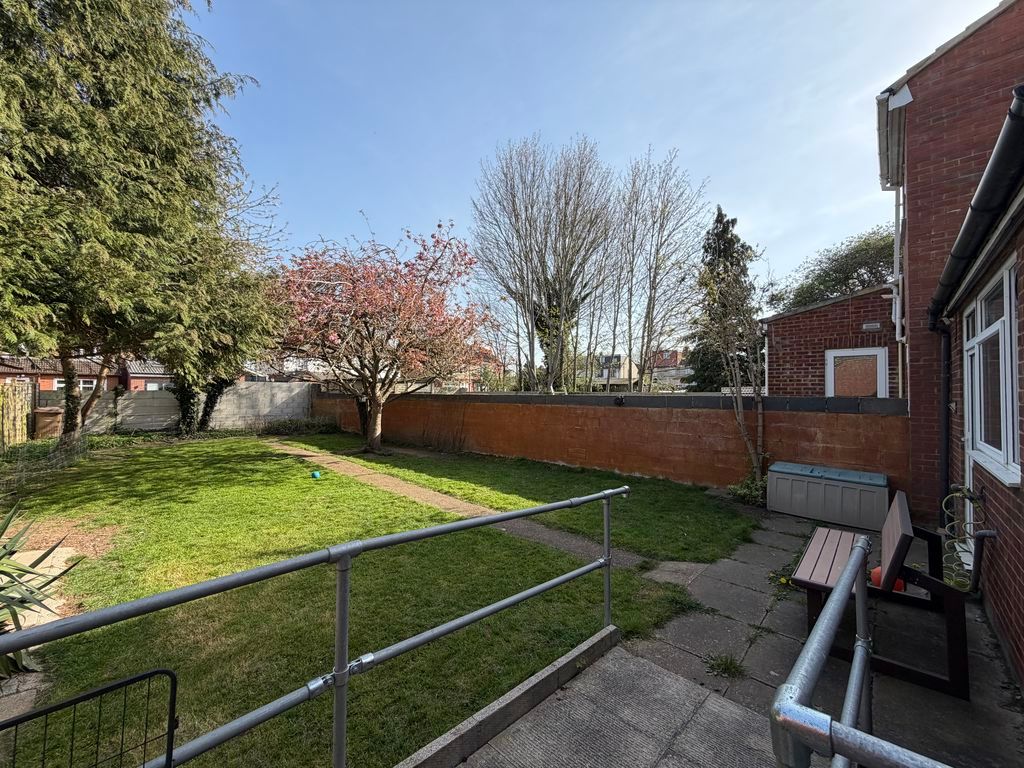 Property photo 3 of 15 Photo 4