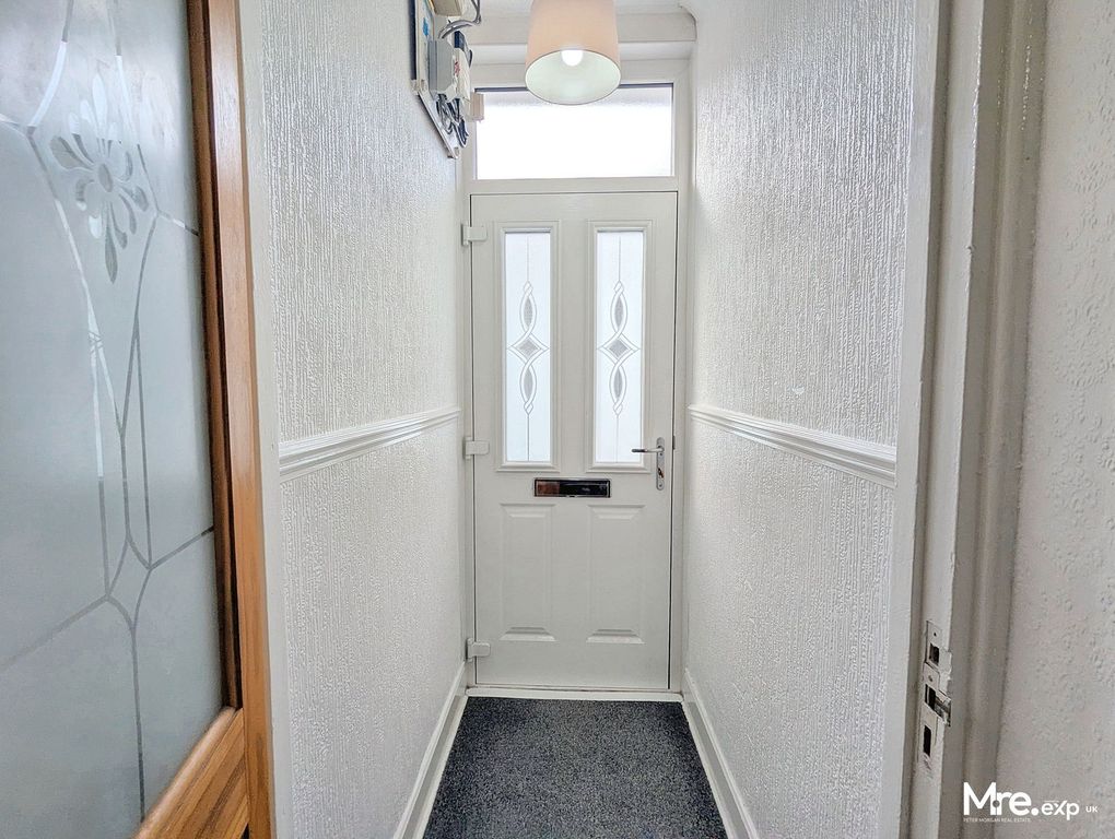 Property photo 2 of 24