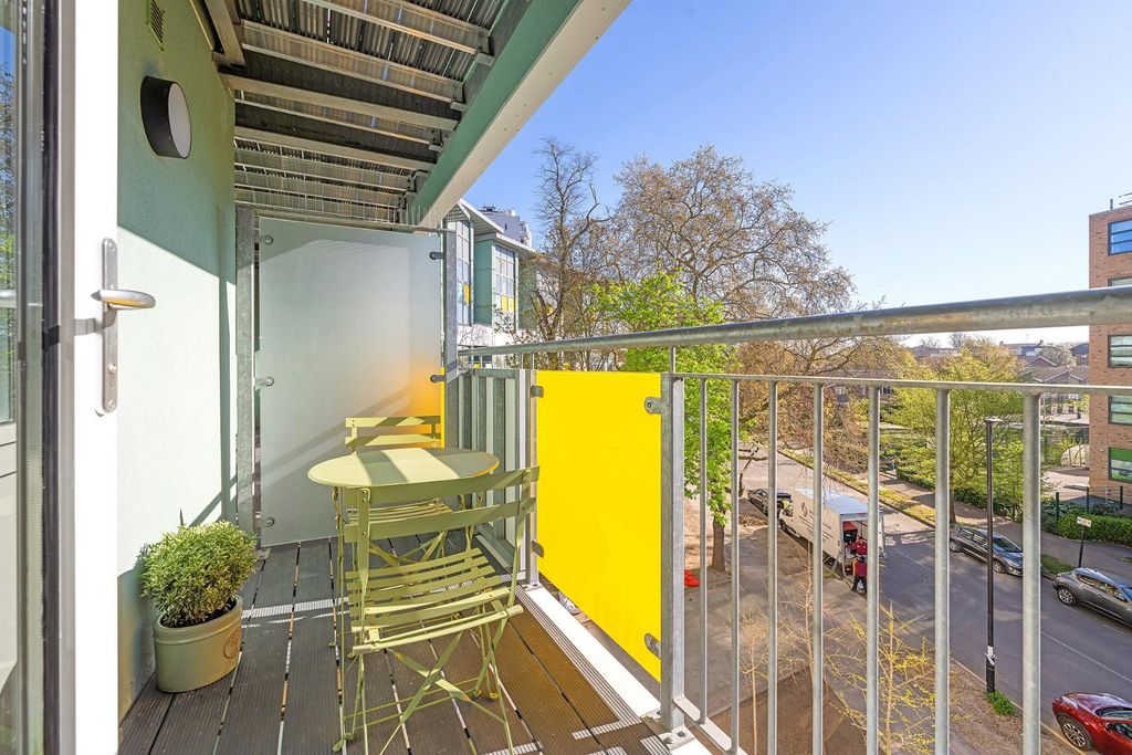 Property photo 2 of 12 Balcony.Jpg