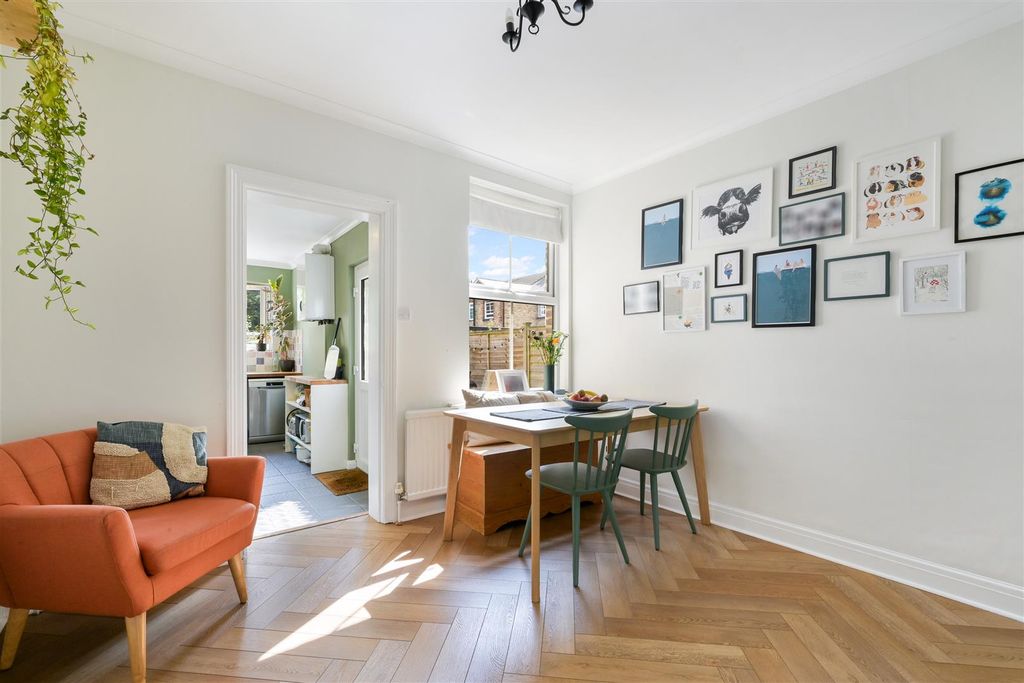 Property photo 1 of 17 Endsleigh Road (11).Jpg
