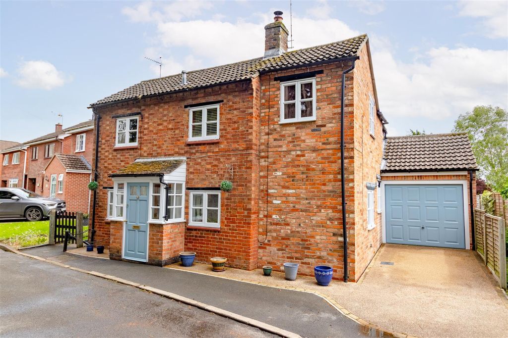 Property photo 1 of 31