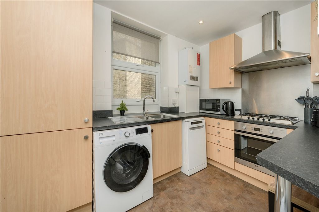 Property photo 2 of 5