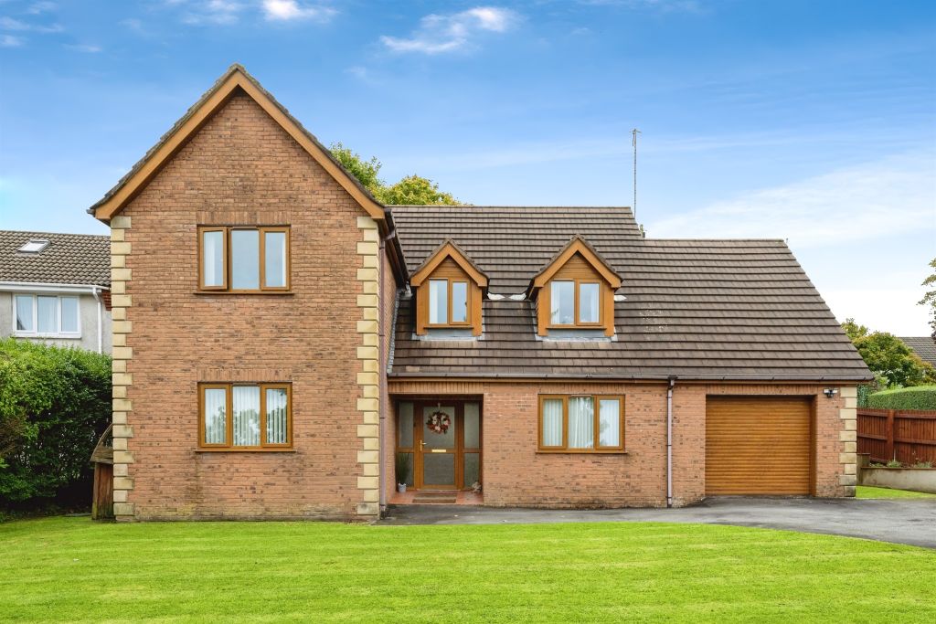 Property photo 1 of 17