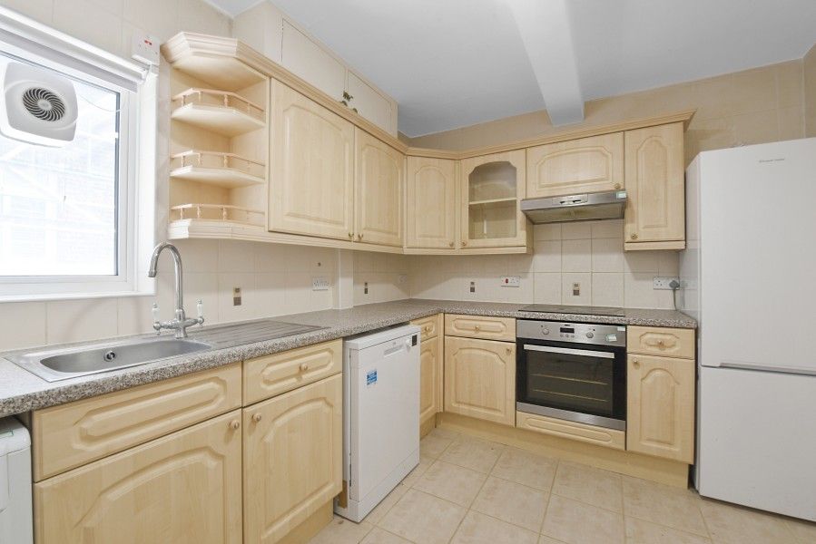 Property photo 2 of 14