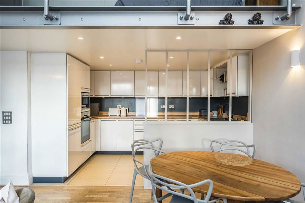 Property photo 3 of 5