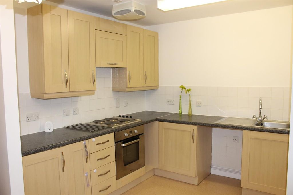 Property photo 3 of 7
