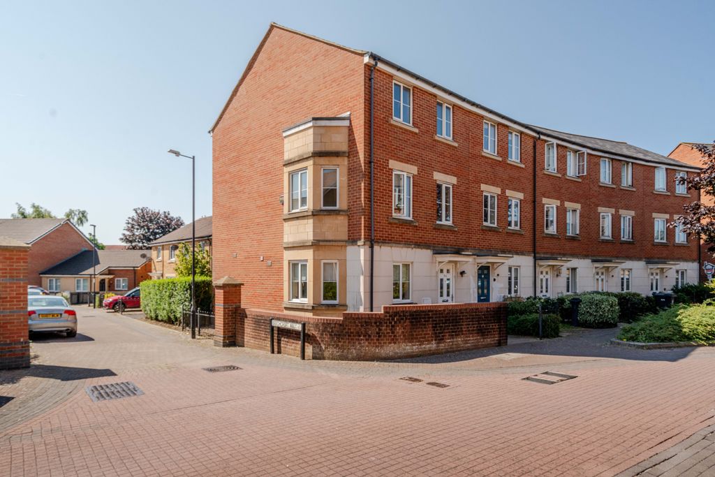 Property photo 1 of 30 31