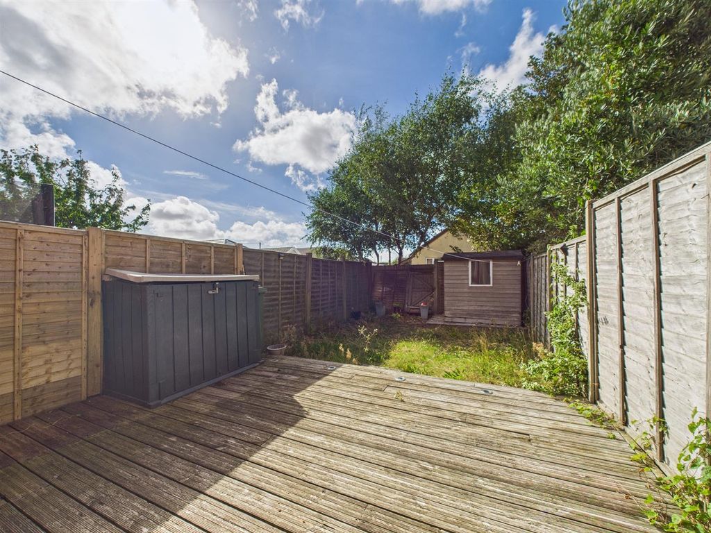 Property photo 3 of 15
