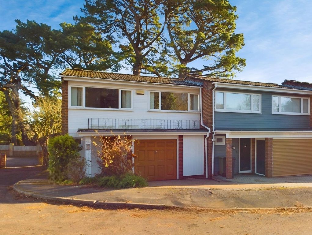 Property photo 1 of 21