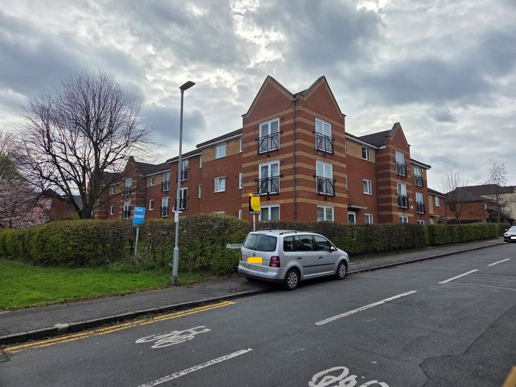 Property photo 2 of 21