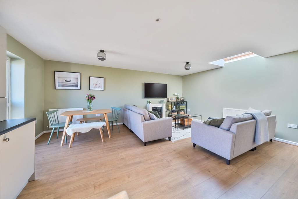 Property photo 3 of 10 1255829 (13)
