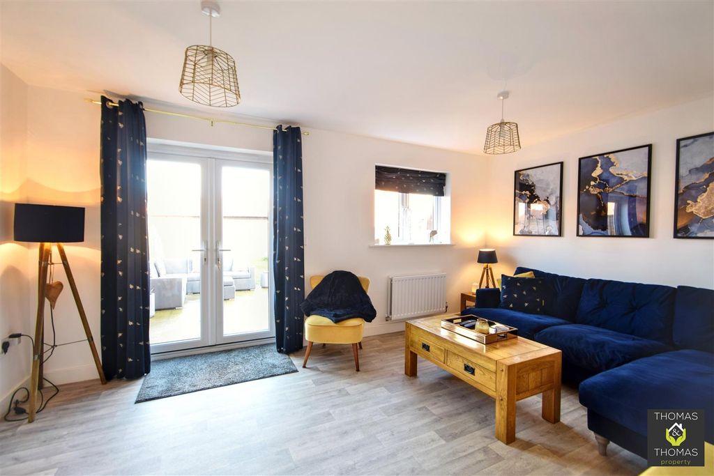 Property photo 3 of 17 Dsc_0065 (1).Jpg