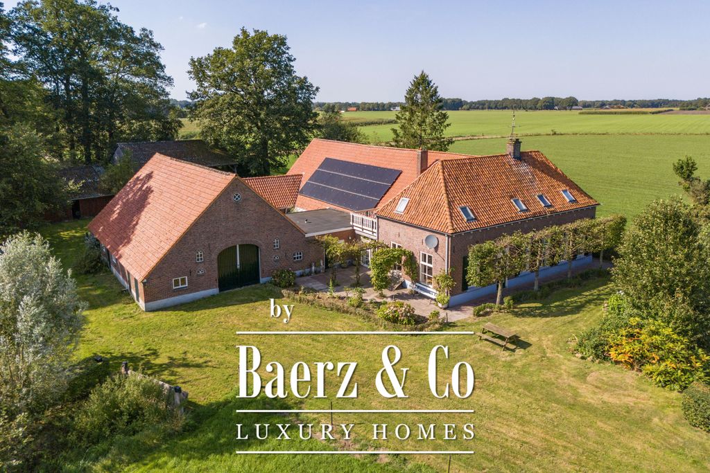 Property photo 1 of 44