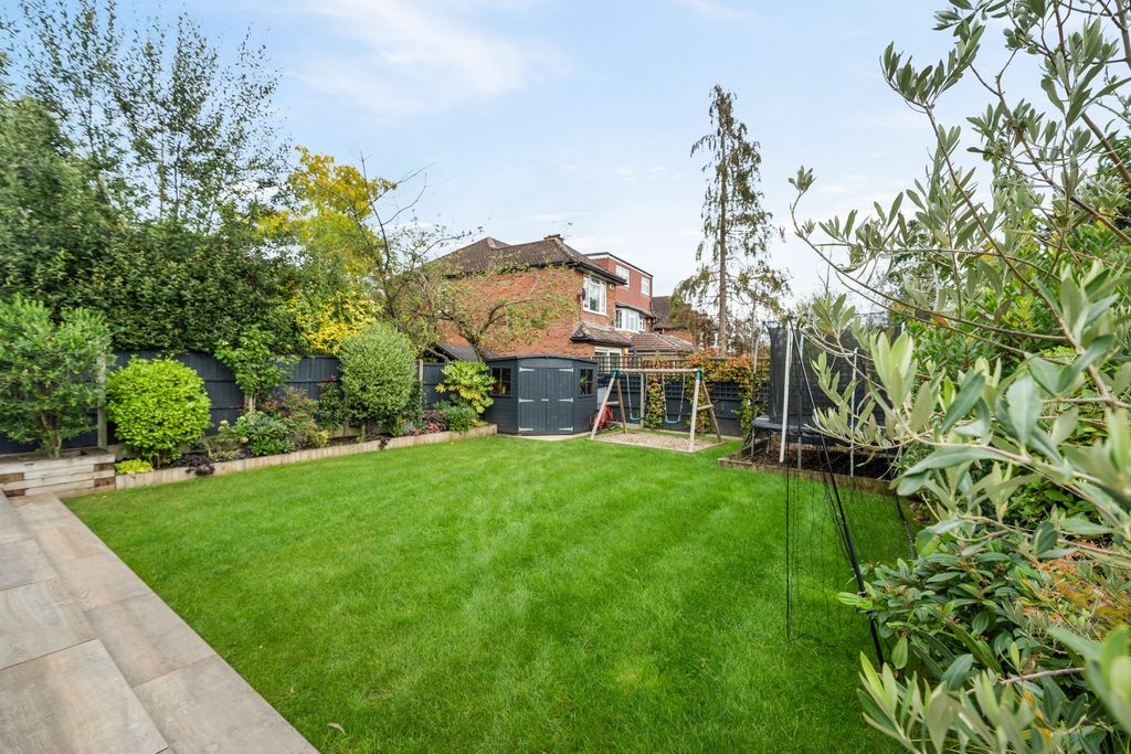 Additional image 21 of 6 bed detached house for saleEdgwarebury Lane, Edgware HA8