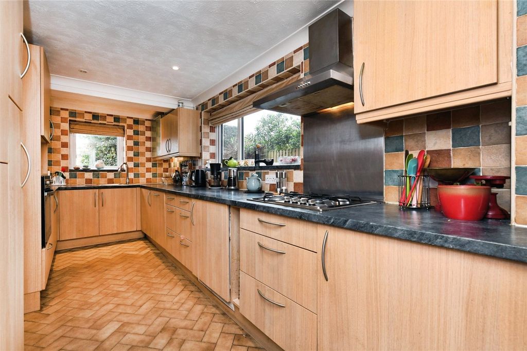 Property photo 3 of 19 Internal