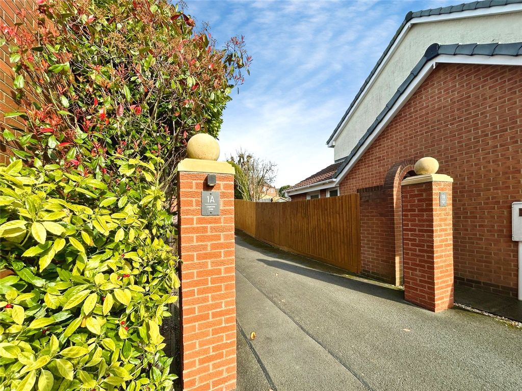 Property photo 2 of 20 Outside