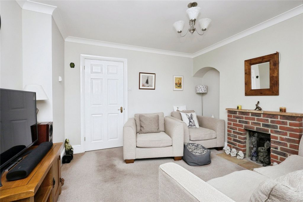 Property photo 2 of 13 Picture No. 12