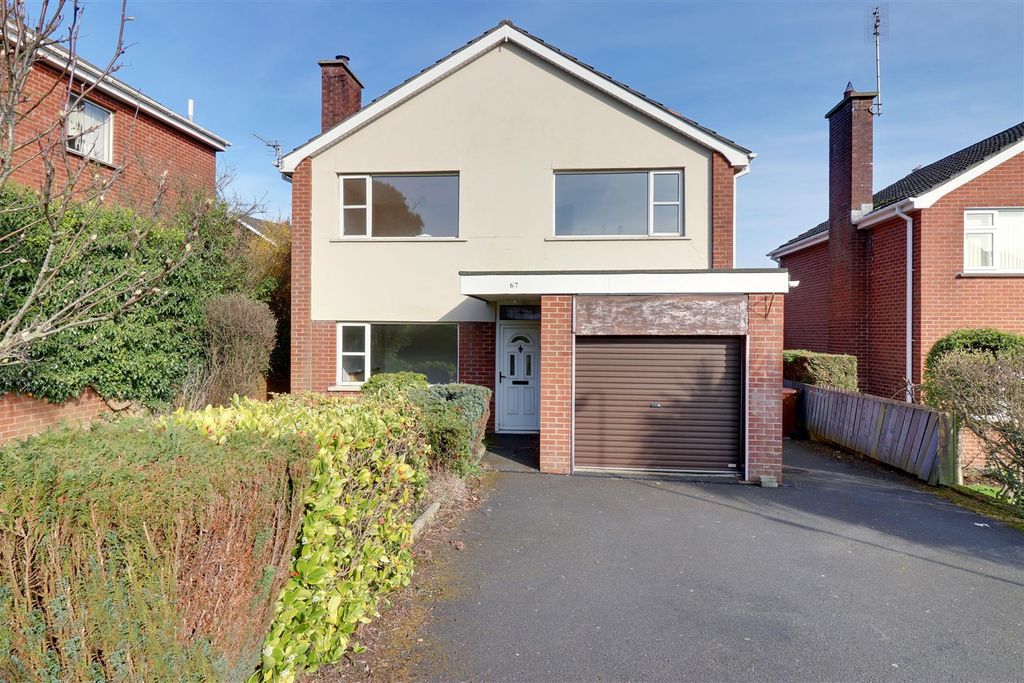 Property photo 1 of 16 Entance