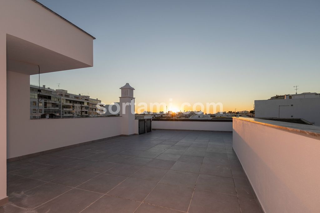 Property photo 1 of 25