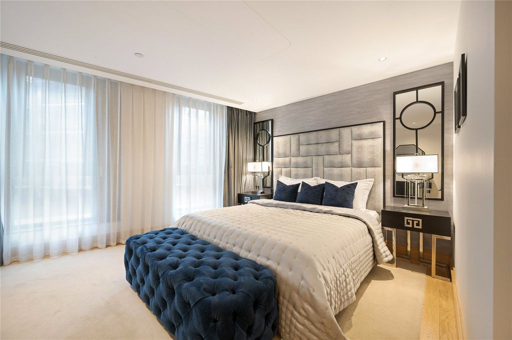 Property photo 3 of 10 Picture No. 05