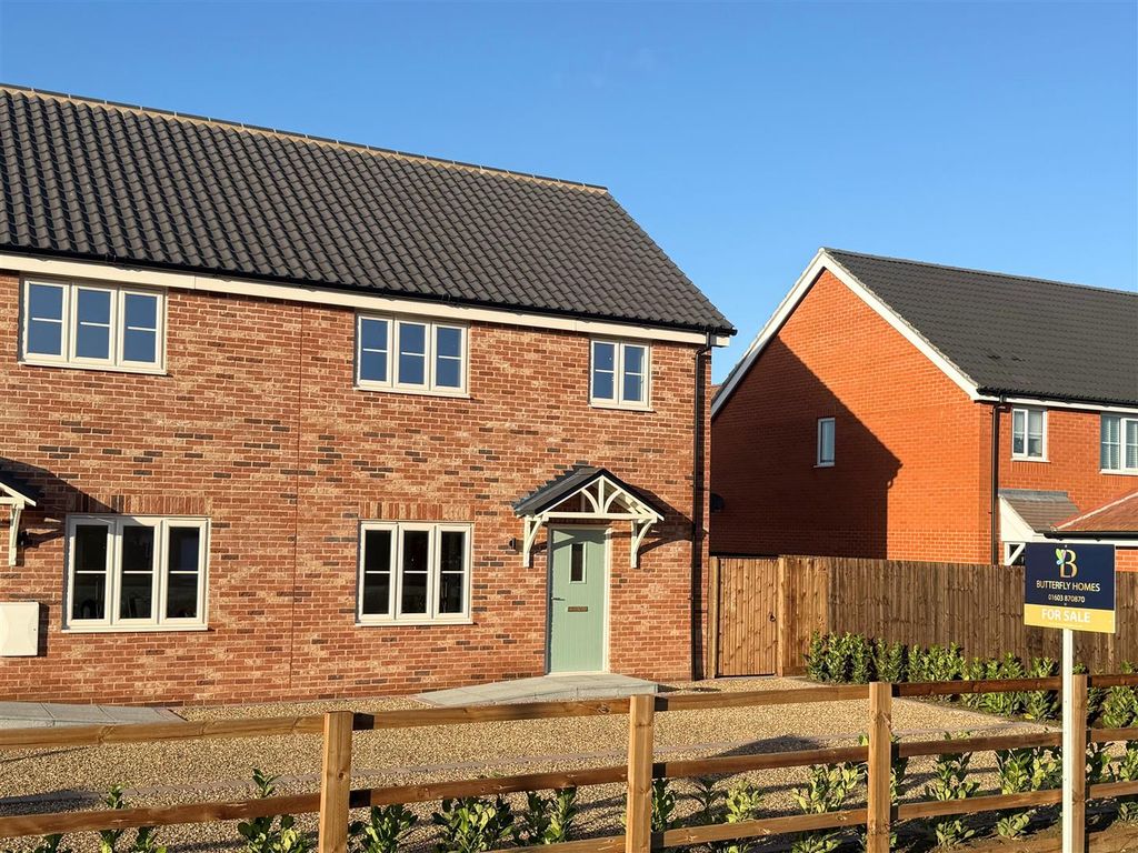 Property photo 1 of 9 Front Aspect