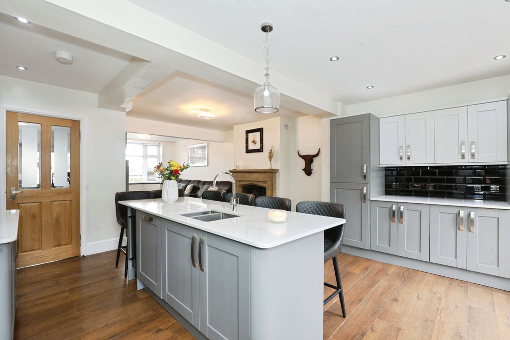 Property photo 2 of 20 Kitchen-Diner