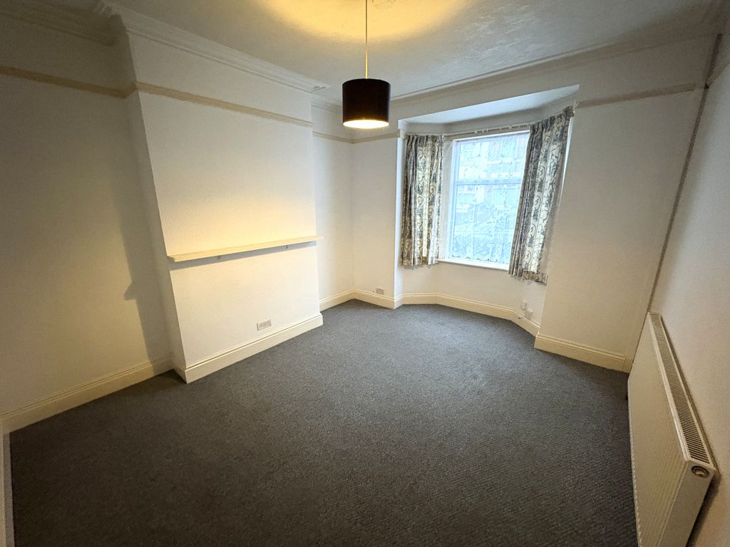 Property photo 2 of 11 Reception 1