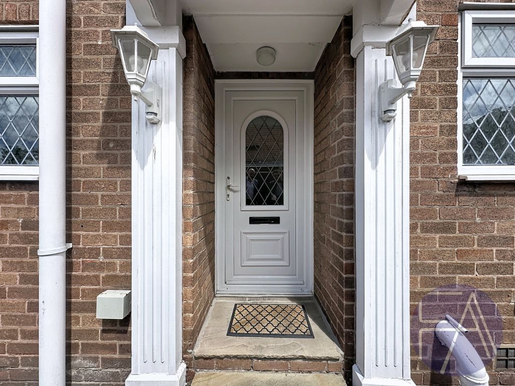 Property photo 2 of 32 5228581