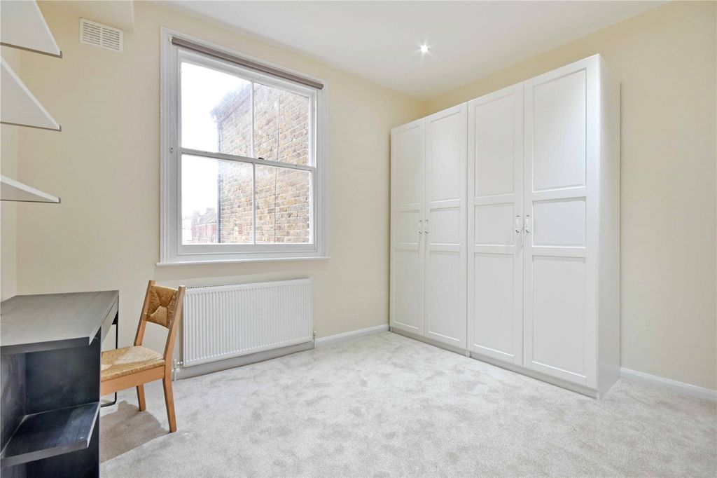 Property photo 3 of 7 Picture No. 10