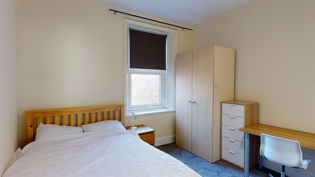 Property photo 3 of 12 3.Jpg