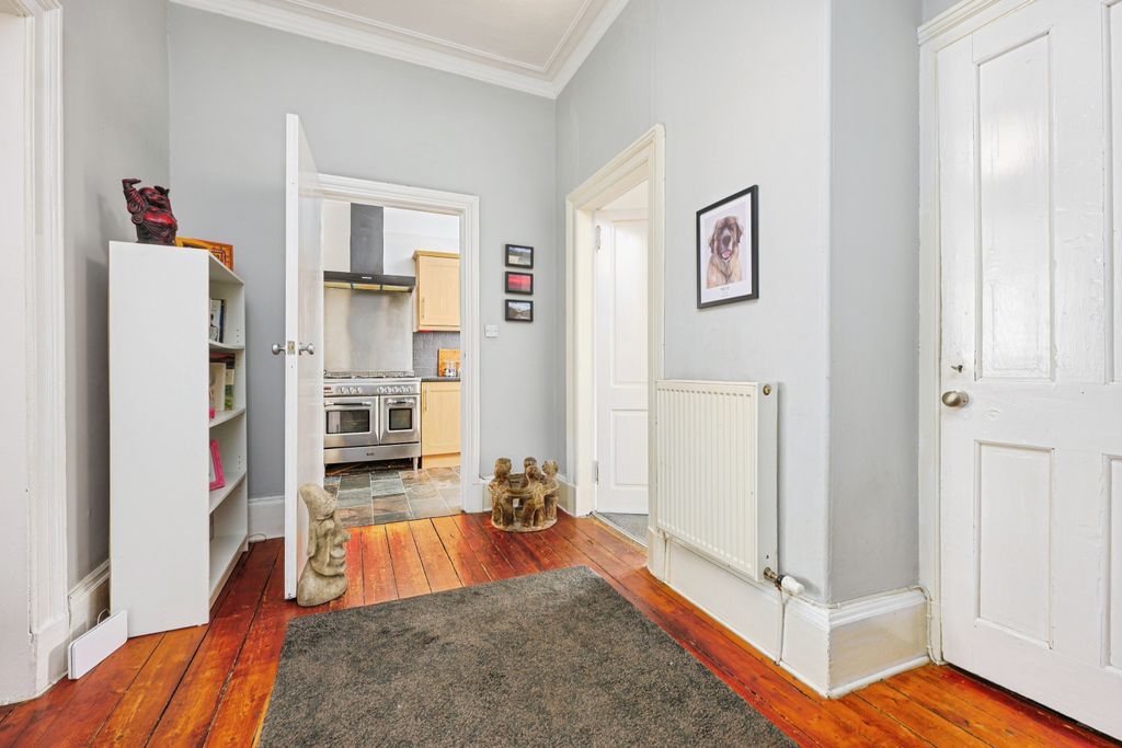 Property photo 3 of 15 Hall