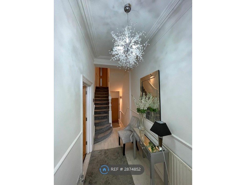 Property photo 2 of 6 Communal Hall