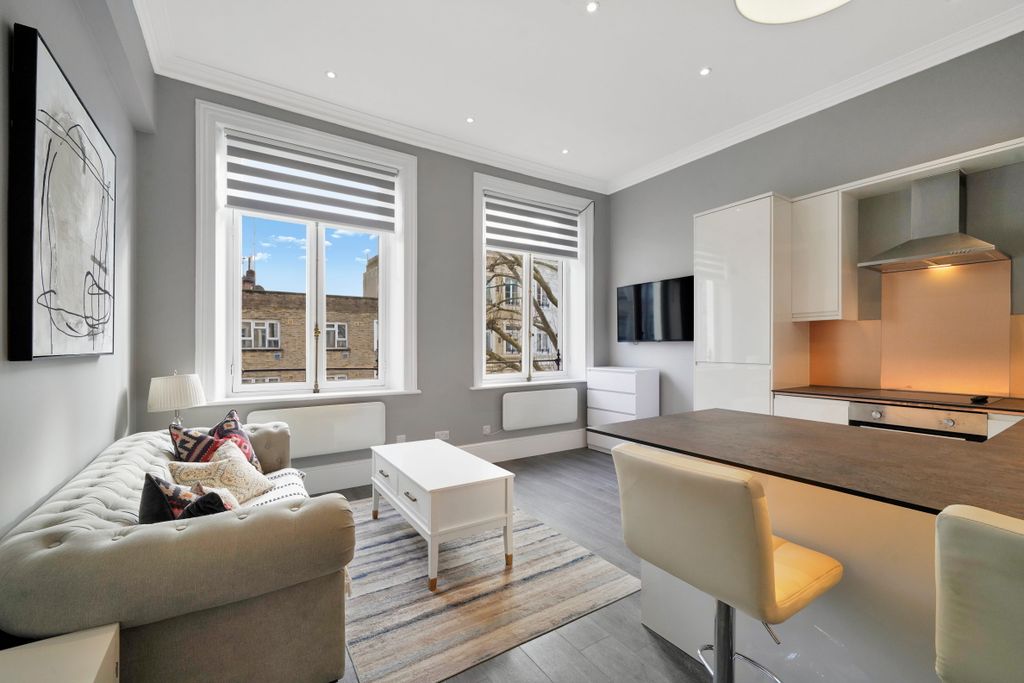 Property photo 1 of 12 Flat 6, 13 Trebovir Road - Uuujmdx6Hr0Fdnaz2Hln (1).Jpg