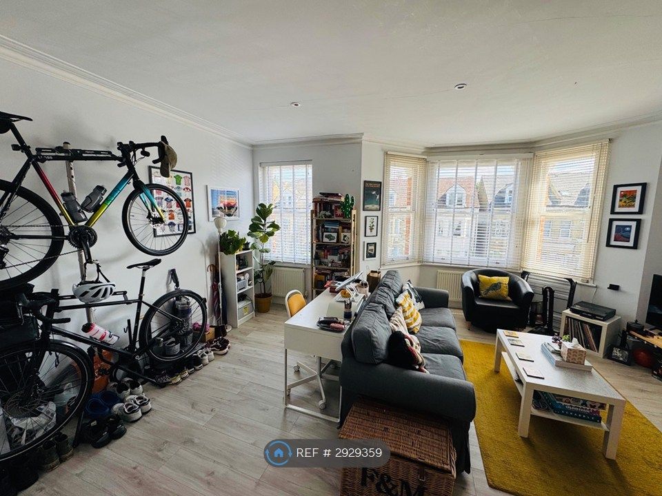 Property photo 2 of 7