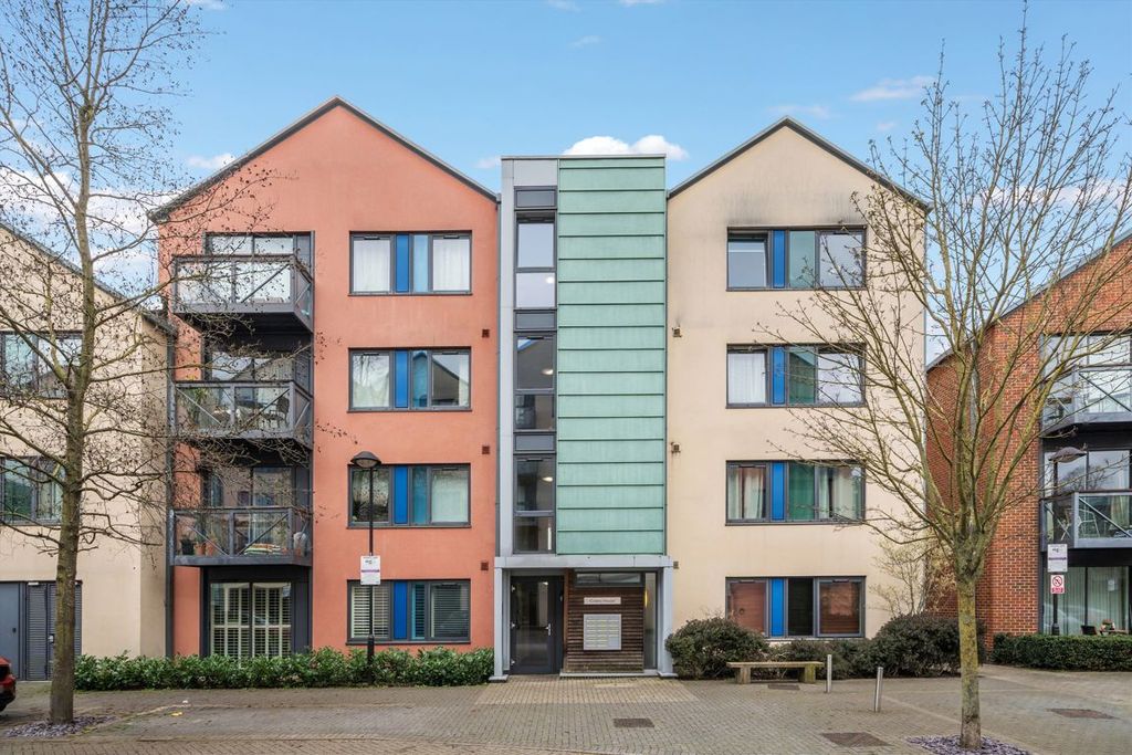 Property photo 1 of 4