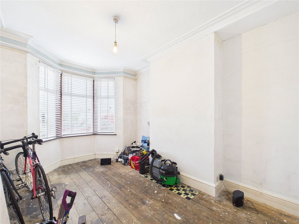 Property photo 3 of 20 Picture No. 05