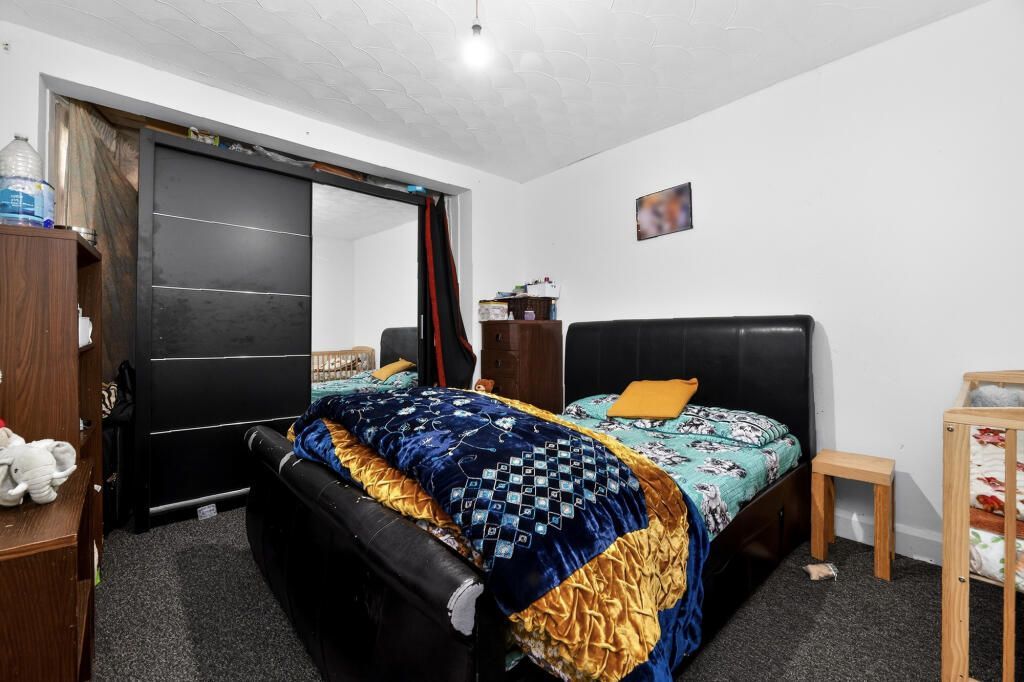 Property photo 2 of 3