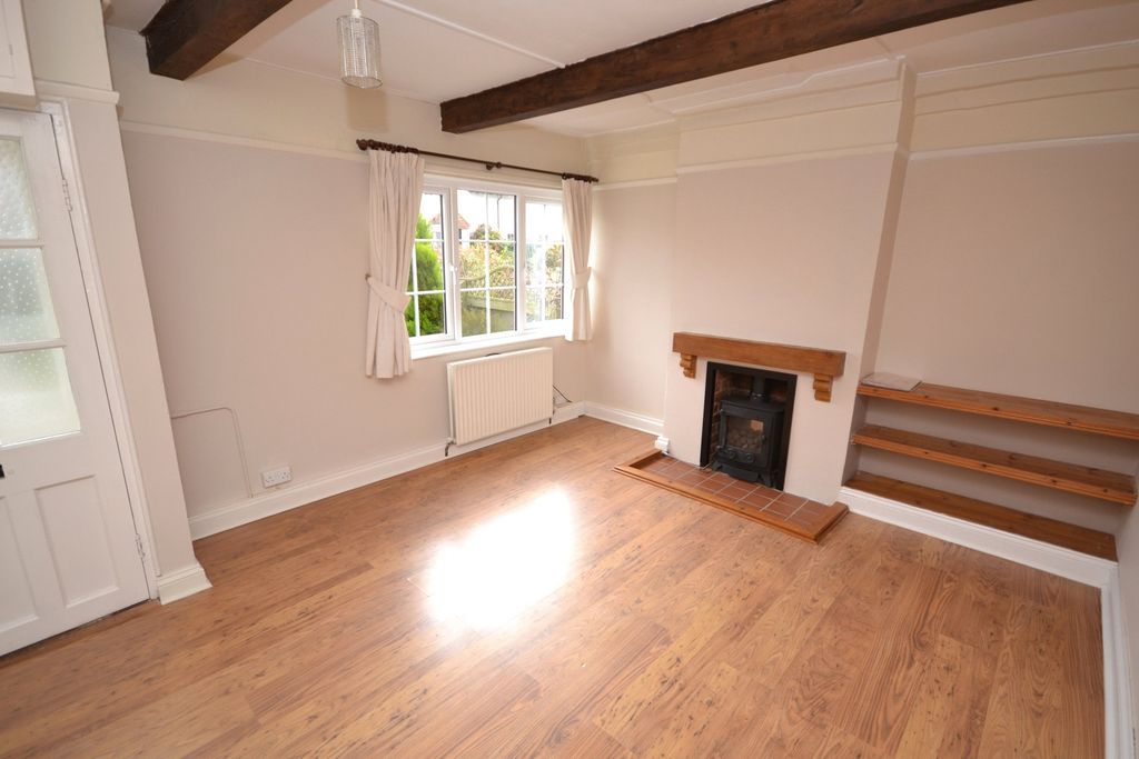 Property photo 3 of 15 Living Room