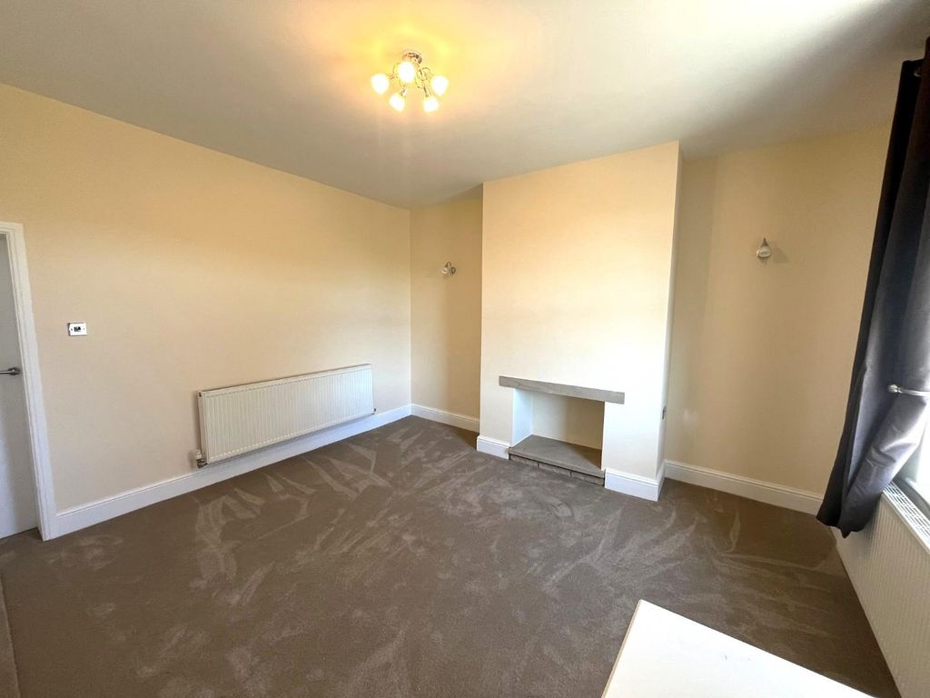 Property photo 3 of 11 3.Jpg