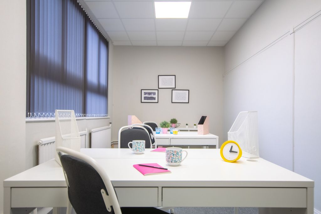 Property photo 1 of 12 Photo 6