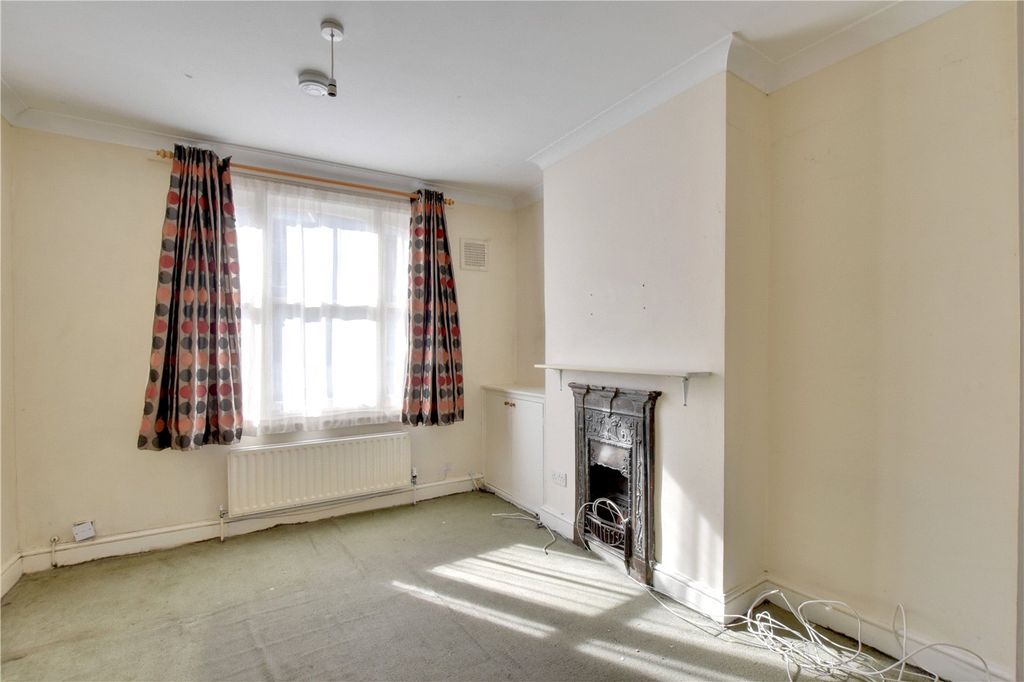 Property photo 3 of 15 Picture No. 14