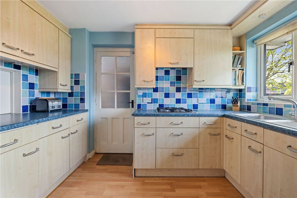 Property photo 3 of 16 Kitchen