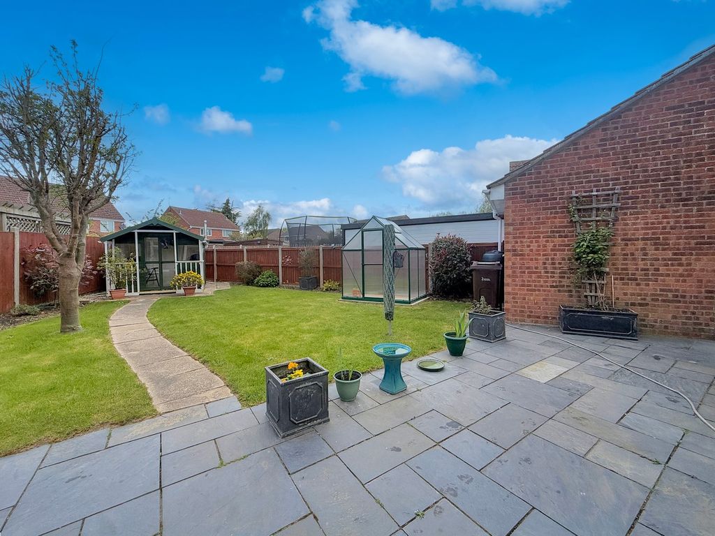 Property photo 2 of 14