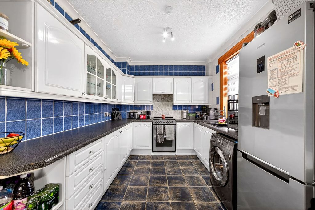 Property photo 3 of 44 Kitchen