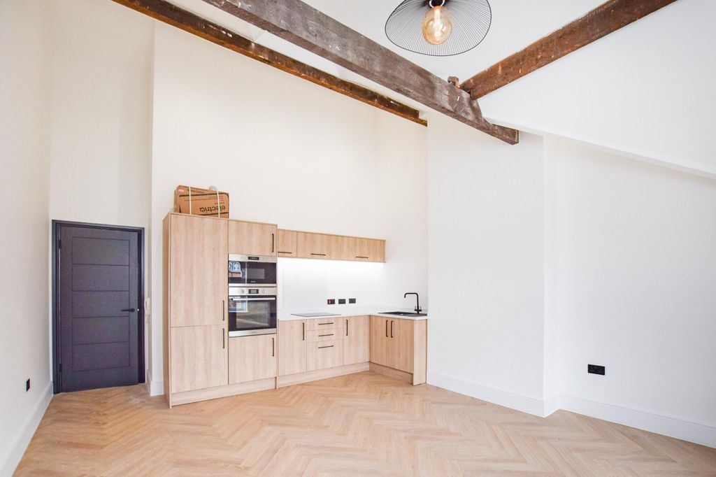 Property photo 1 of 18 Picture No. 15